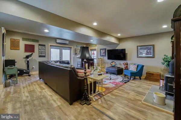 $975,000 | 84 Cardinal Lane, Boyce, VA 22620