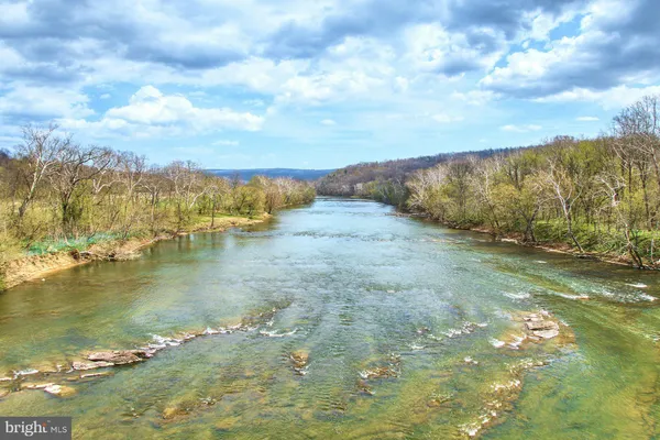 $975,000 | 84 Cardinal Lane, Boyce, VA 22620