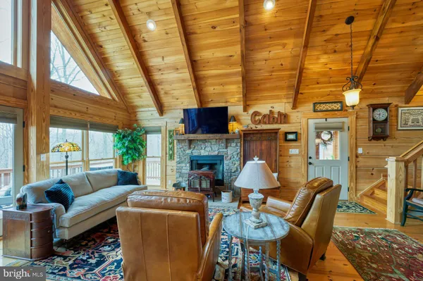 $975,000 | 84 Cardinal Lane, Boyce, VA 22620