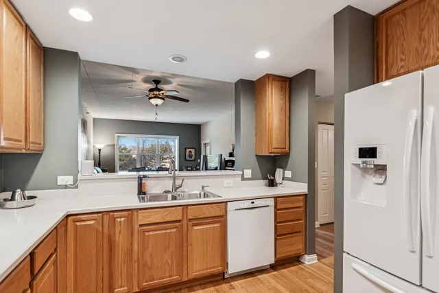 $435,000 | 310 East Church Street, Unit 101, Libertyville, IL 60048