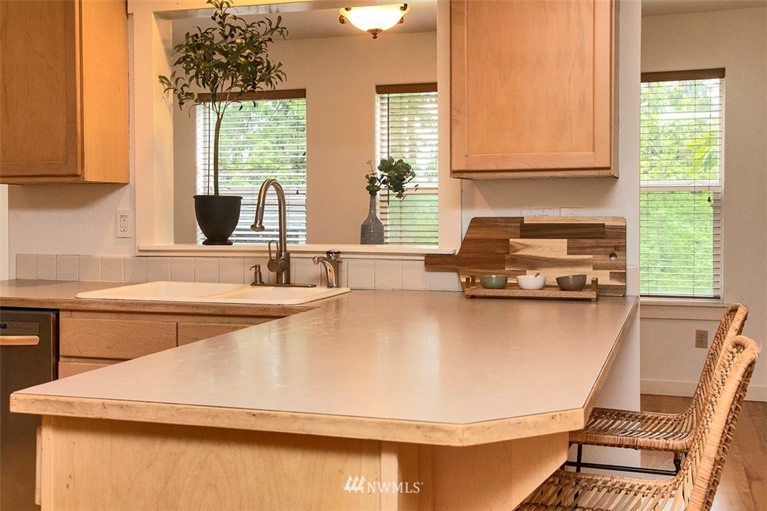 1180 East Bush Point Road Freeland, WA 98249 - Photo 14 of 40 Gallery Image 14