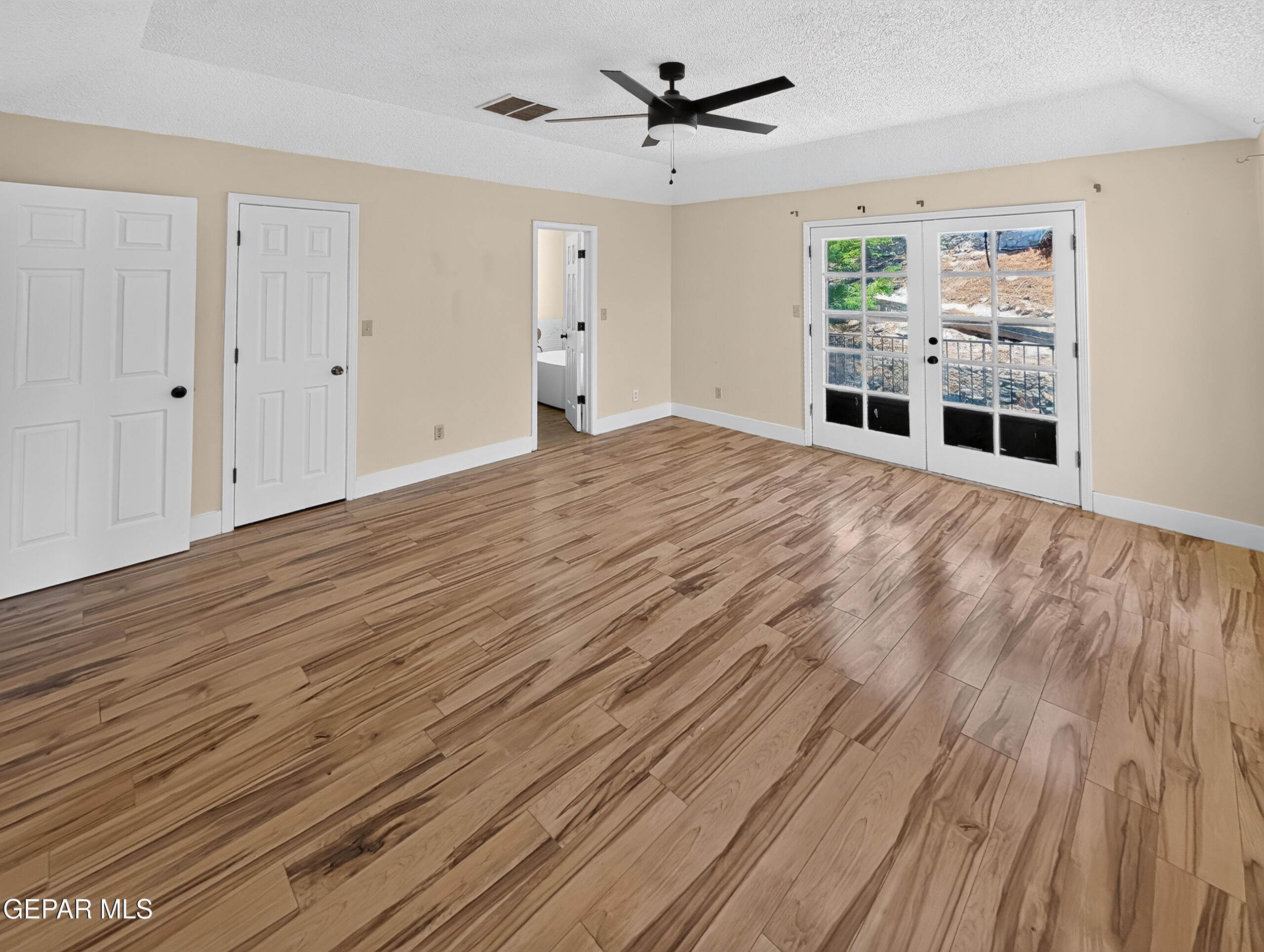 808 Rotterdam Way El Paso, TX 79912 - Photo 27 of 43 036_PXL_20260617_193356637