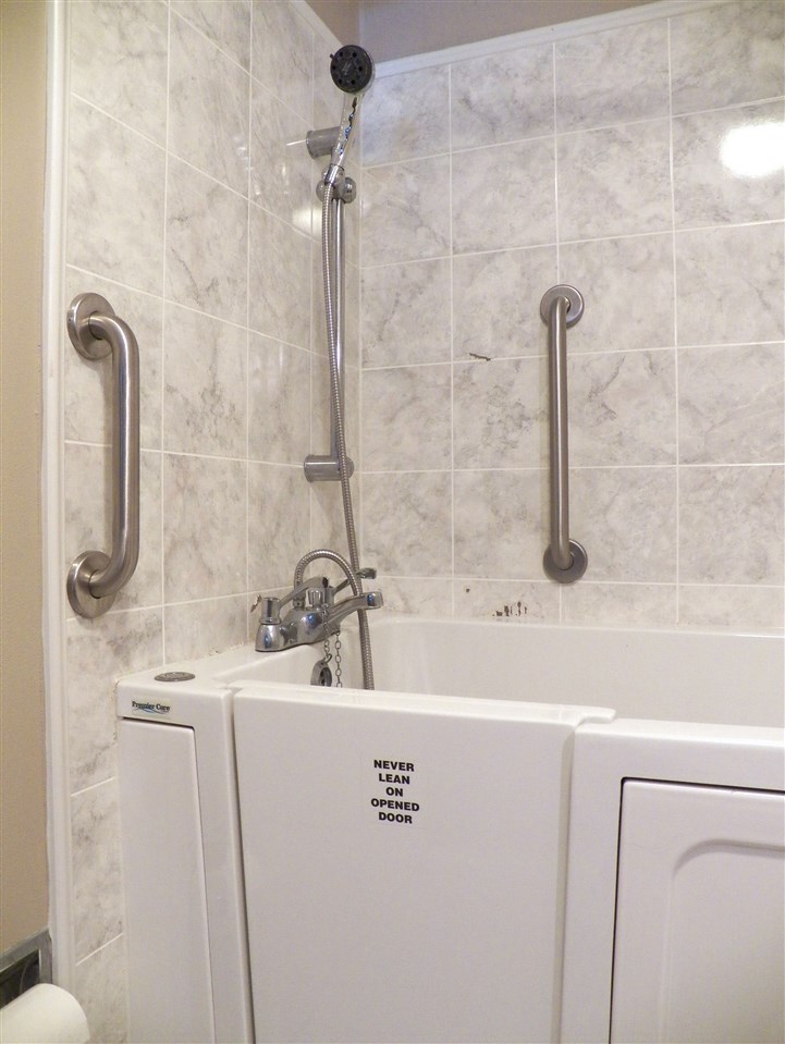 2325 Forest View Road Rockford, IL 61108 - Photo 11 of 17 a bathroom with a sink