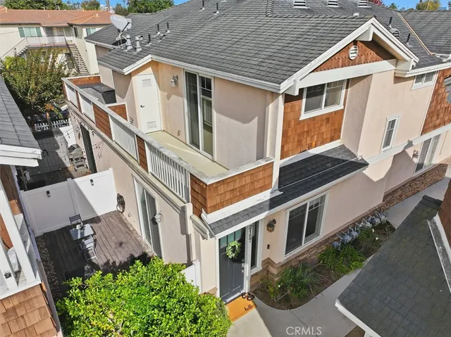$845,000 | 2157 Plaza Del Amo, Torrance, CA 90501
