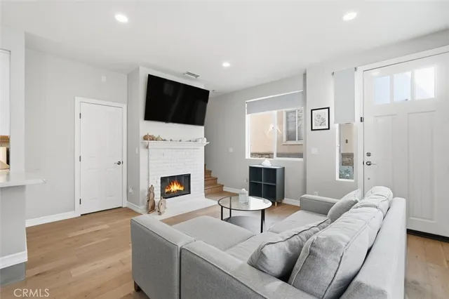 $845,000 | 2157 Plaza Del Amo, Torrance, CA 90501