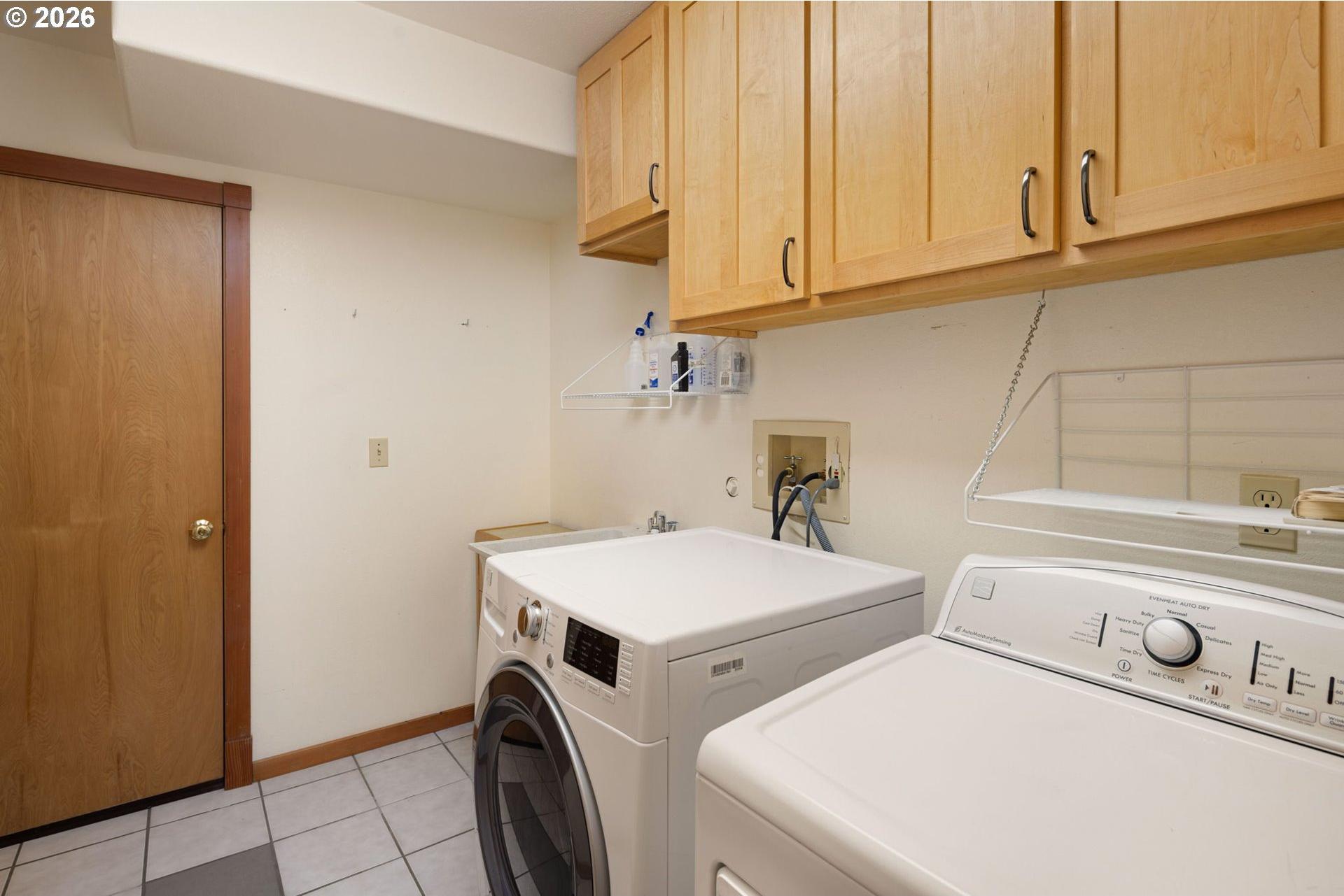 217 Rockridge Loop Eugene, OR 97405 - Photo 43 of 48 Gallery Image 43