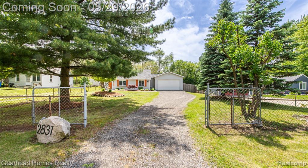 2831 Watkins Lake Road Waterford, MI 48328 - Photo 41 of 45