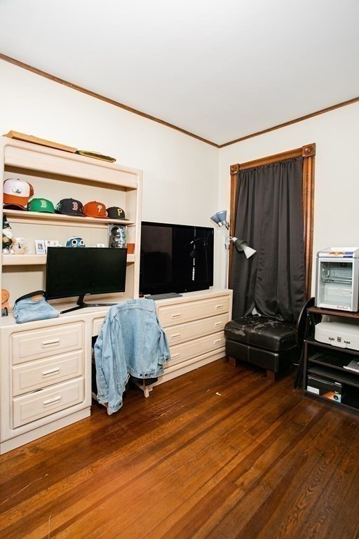 135-137 Query Street New Bedford, MA 02745 - Photo 23 of 30