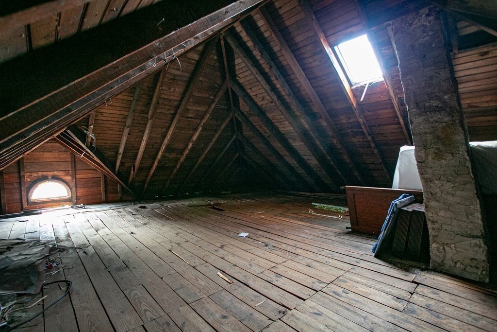 135-137 Query Street New Bedford, MA 02745 - Photo 26 of 30