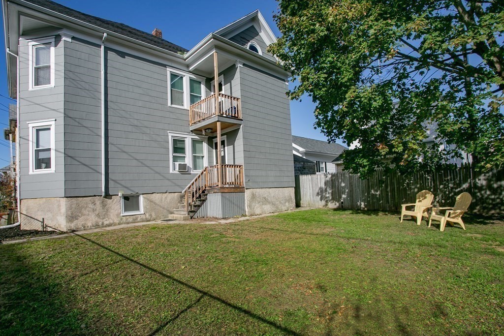 135-137 Query Street New Bedford, MA 02745 - Photo 5 of 30