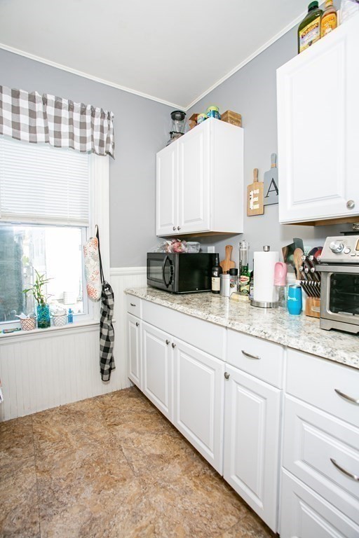 135-137 Query Street New Bedford, MA 02745 - Photo 9 of 30