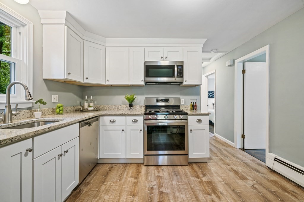 43 Grandview Avenue Worcester, MA 01603 - Photo 7 of 23