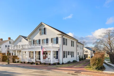 $16,900,000 | 114 North Water Street, Edgartown, MA 02539
