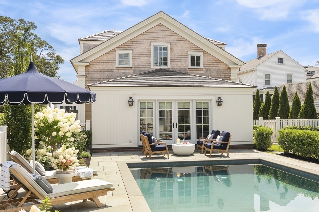 114 North Water Street Edgartown, MA 02539 - Photo 35 of 42