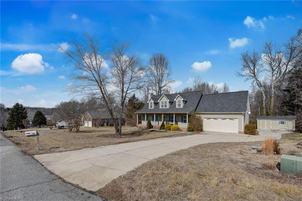 5541 Louis Sells Road Kernersville, NC 27284 - Photo 2 of 38