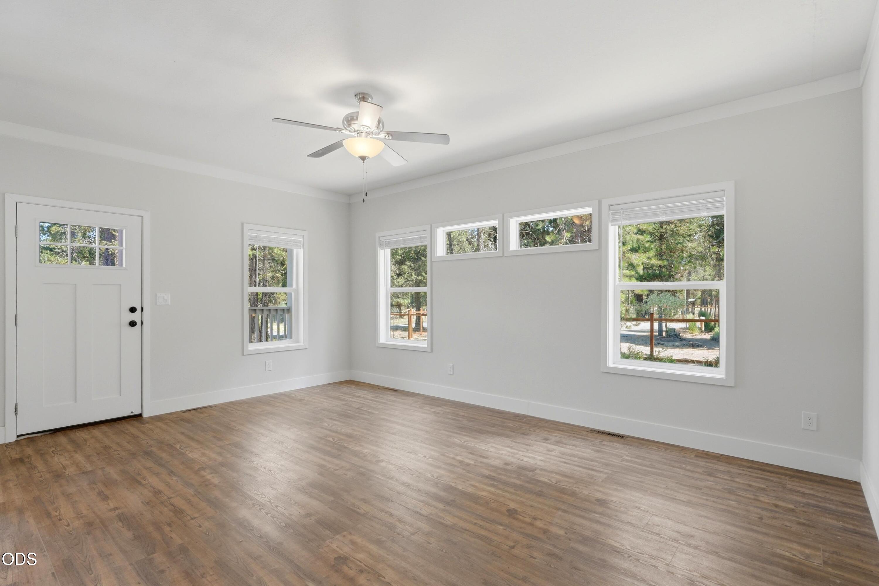 17041 Glendale Road Bend, OR 97707 - Photo 14 of 20 Gallery Image 14