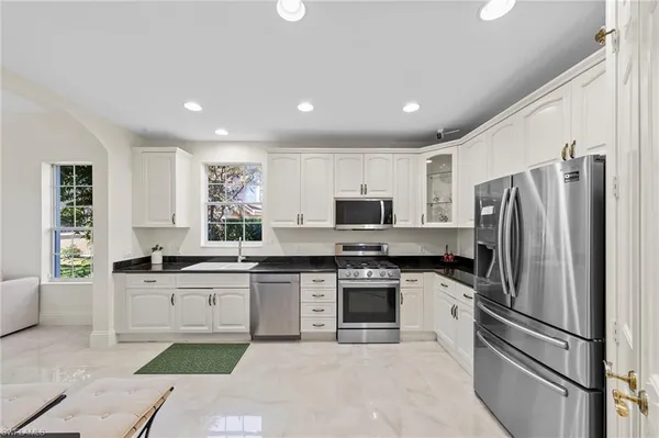 $550,000 | 9097 Cherry Oaks Trail, Unit 102, Naples, FL 34114