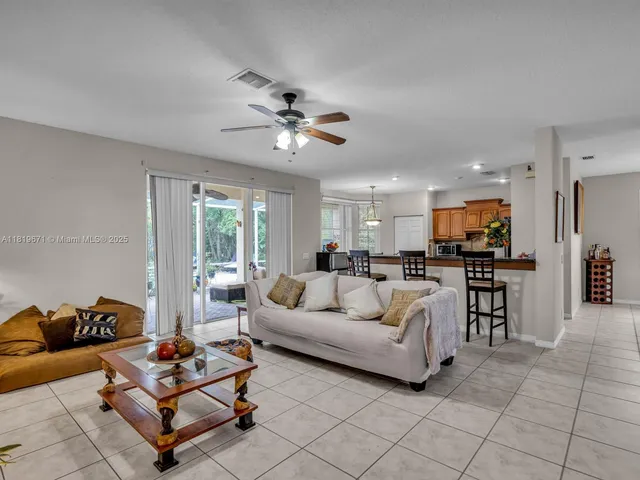 $1,180,000 | 4209 Pinewood Lane, Weston, FL 33331