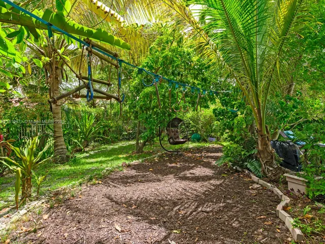 $1,180,000 | 4209 Pinewood Lane, Weston, FL 33331