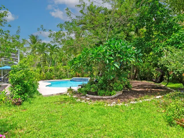 $1,180,000 | 4209 Pinewood Lane, Weston, FL 33331