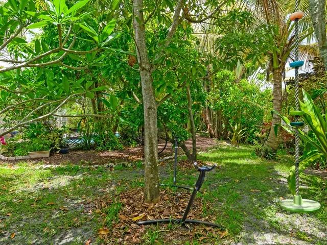 $1,180,000 | 4209 Pinewood Lane, Weston, FL 33331