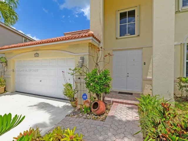 $1,180,000 | 4209 Pinewood Lane, Weston, FL 33331