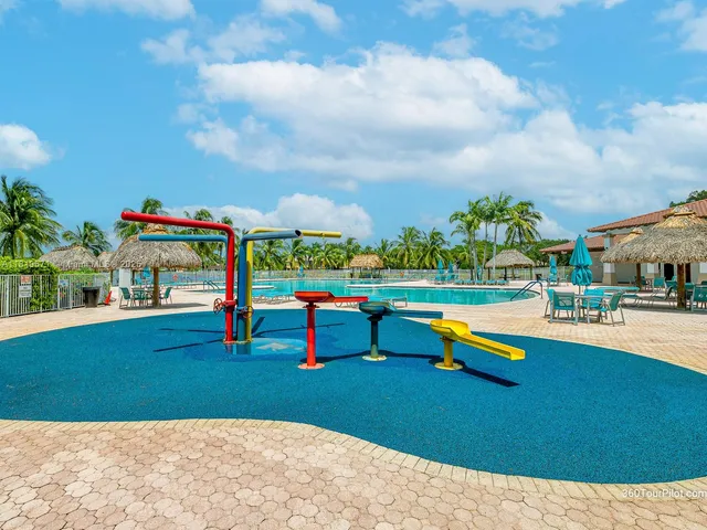 $1,180,000 | 4209 Pinewood Lane, Weston, FL 33331