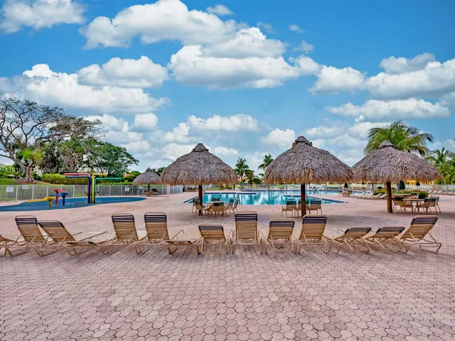 $1,180,000 | 4209 Pinewood Lane, Weston, FL 33331