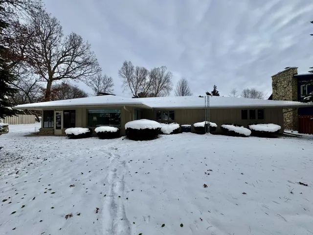 $519,000 | 808 May Street, Beaver Dam, WI 53916