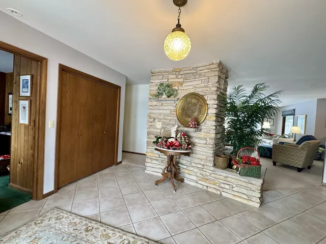 $519,000 | 808 May Street, Beaver Dam, WI 53916