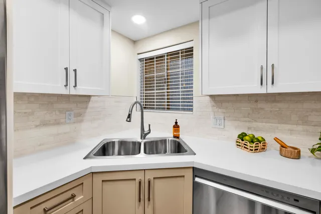 $324,000 | 2700 Lawrence Crossley Road, Unit 41, Palm Springs, CA 92264