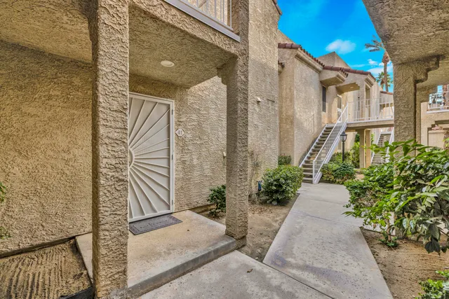 $324,000 | 2700 Lawrence Crossley Road, Unit 41, Palm Springs, CA 92264