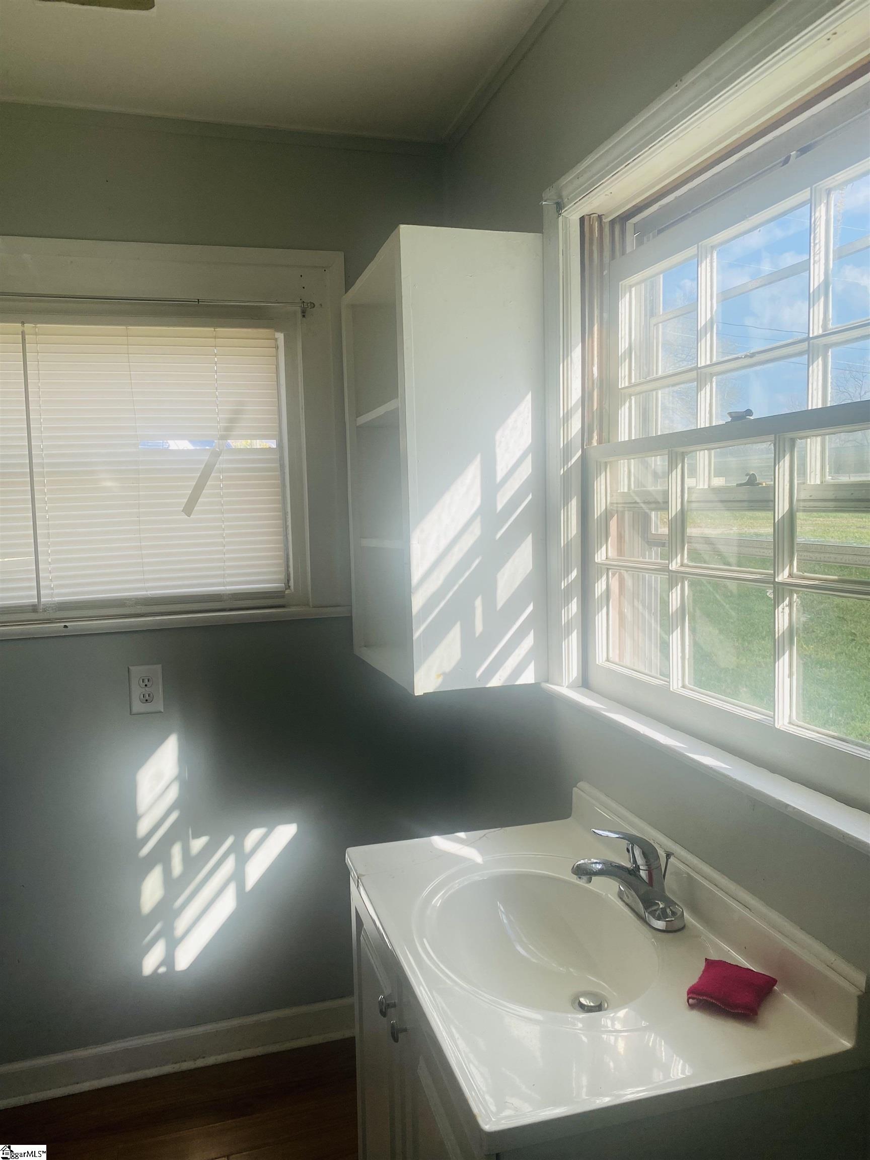 124 Cobb Street Easley, SC 29640 - Photo 7 of 26