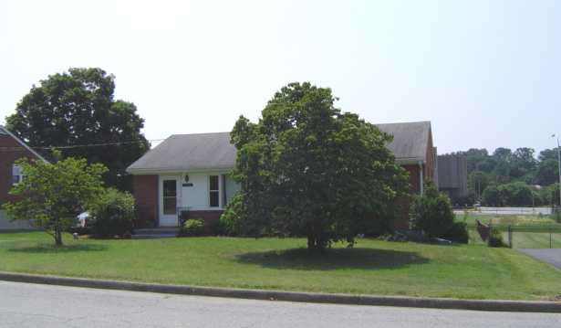 1656 Reece Road Salem, VA 24153 - Photo 1 of 14 Front of Home