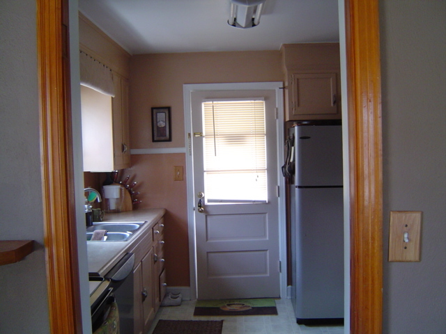 1656 Reece Road Salem, VA 24153 - Photo 8 of 14 Kitchen