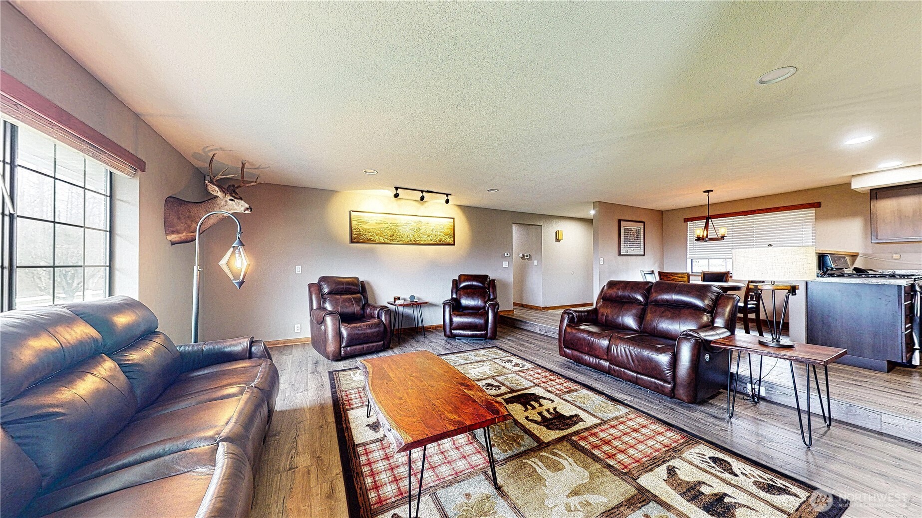 22128 Bulson Road Mount Vernon, WA 98274 - Photo 20 of 39 a living room with furniture and wooden floor