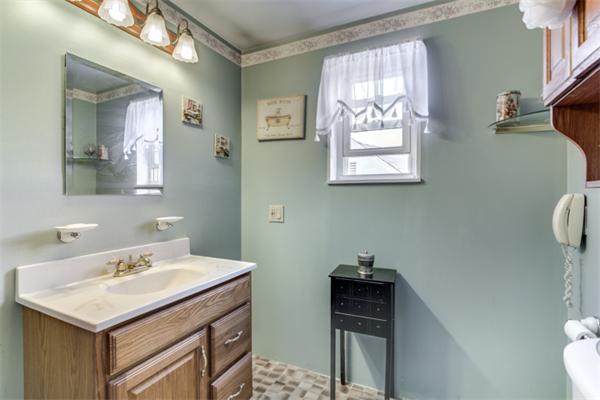 19 Winthrop Road Everett, MA 02149 - Photo 26 of 30