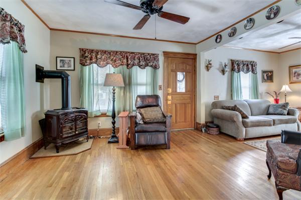 19 Winthrop Road Everett, MA 02149 - Photo 7 of 30