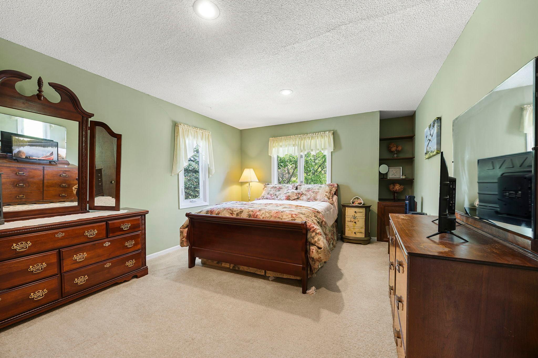 4701 Osage Point Eagan, MN 55122 - Photo 9 of 22