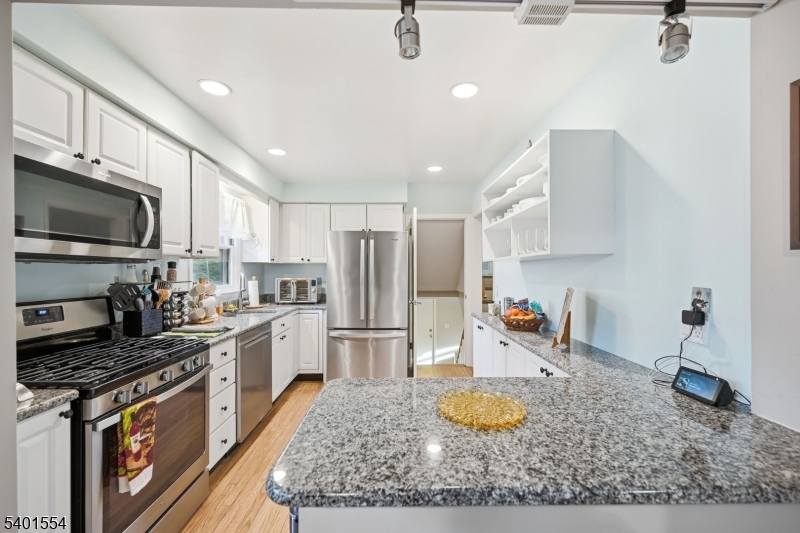 58 Dogwood Road Morristown, NJ 07960 - Photo 23 of 44