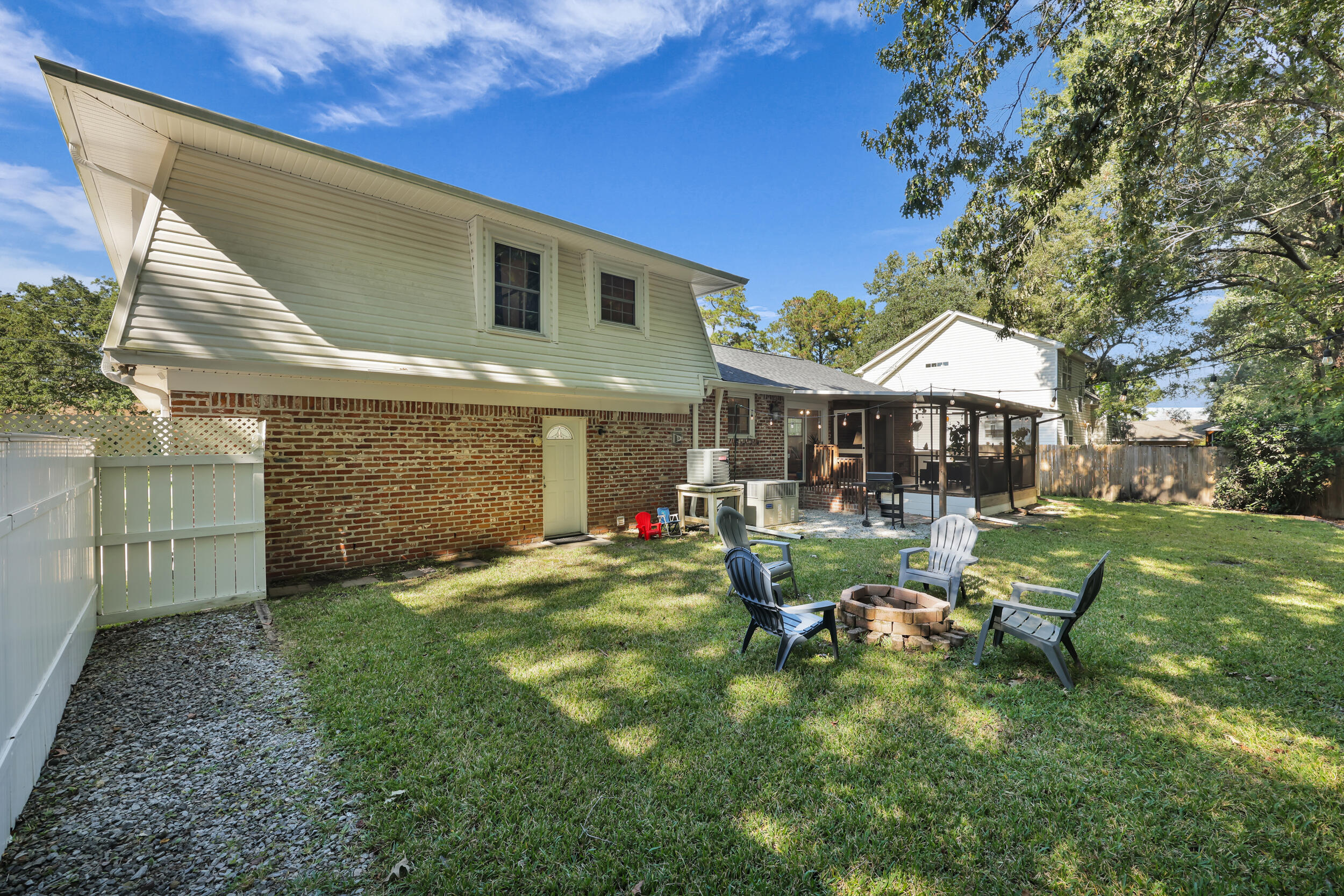 2362 Brevard Road Charleston, SC 29414 - Photo 28 of 57 81_550a1247