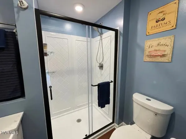 $2,000 | 1624 Edgemont Avenue, Bristol, TN 37620