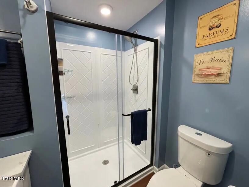 1624 Edgemont Avenue Bristol, TN 37620 - Photo 16 of 32 e13