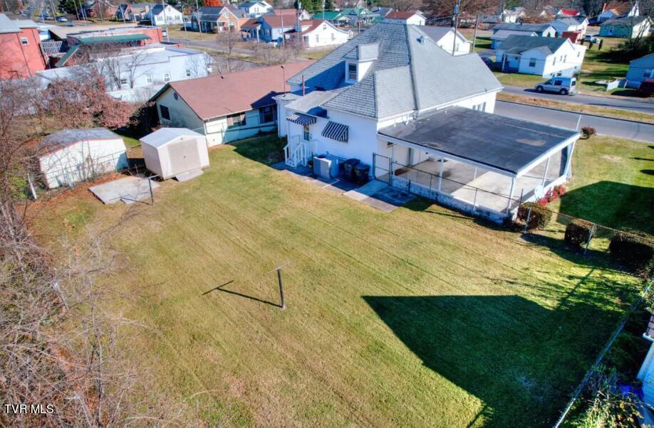 1624 Edgemont Avenue Bristol, TN 37620 - Photo 27 of 32 e24