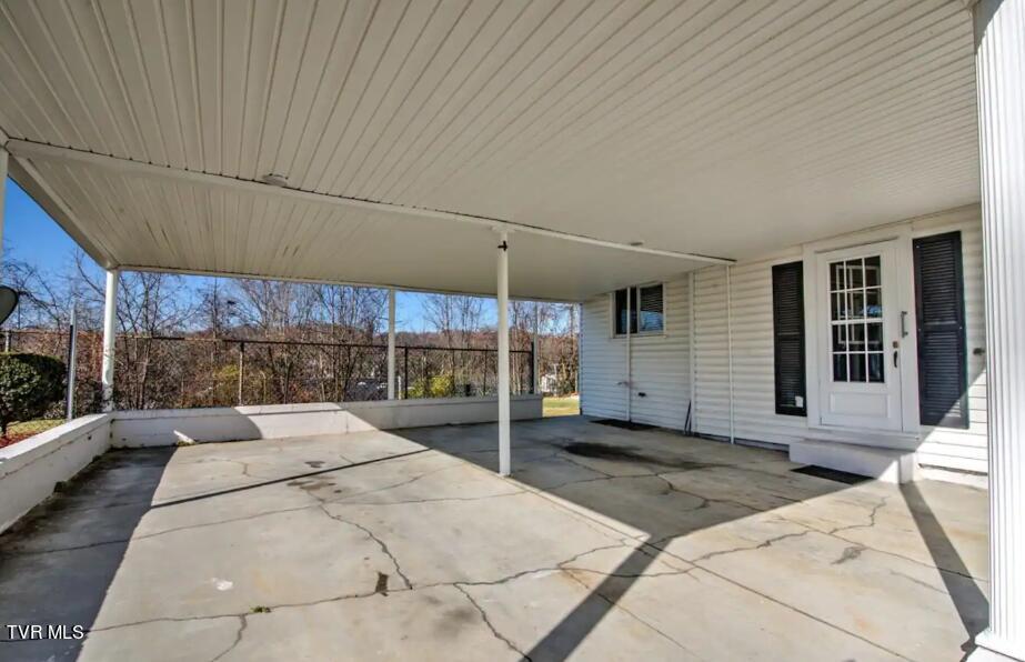 1624 Edgemont Avenue Bristol, TN 37620 - Photo 28 of 32 e25