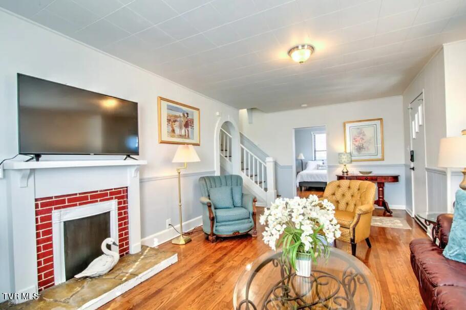 1624 Edgemont Avenue Bristol, TN 37620 - Photo 6 of 32 e3