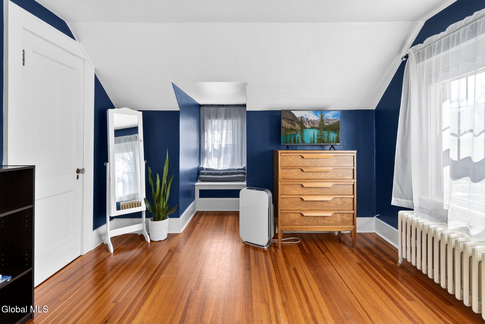 15 Irving Road Scotia, NY 12302 - Photo 14 of 27 2nd view bedroom 2