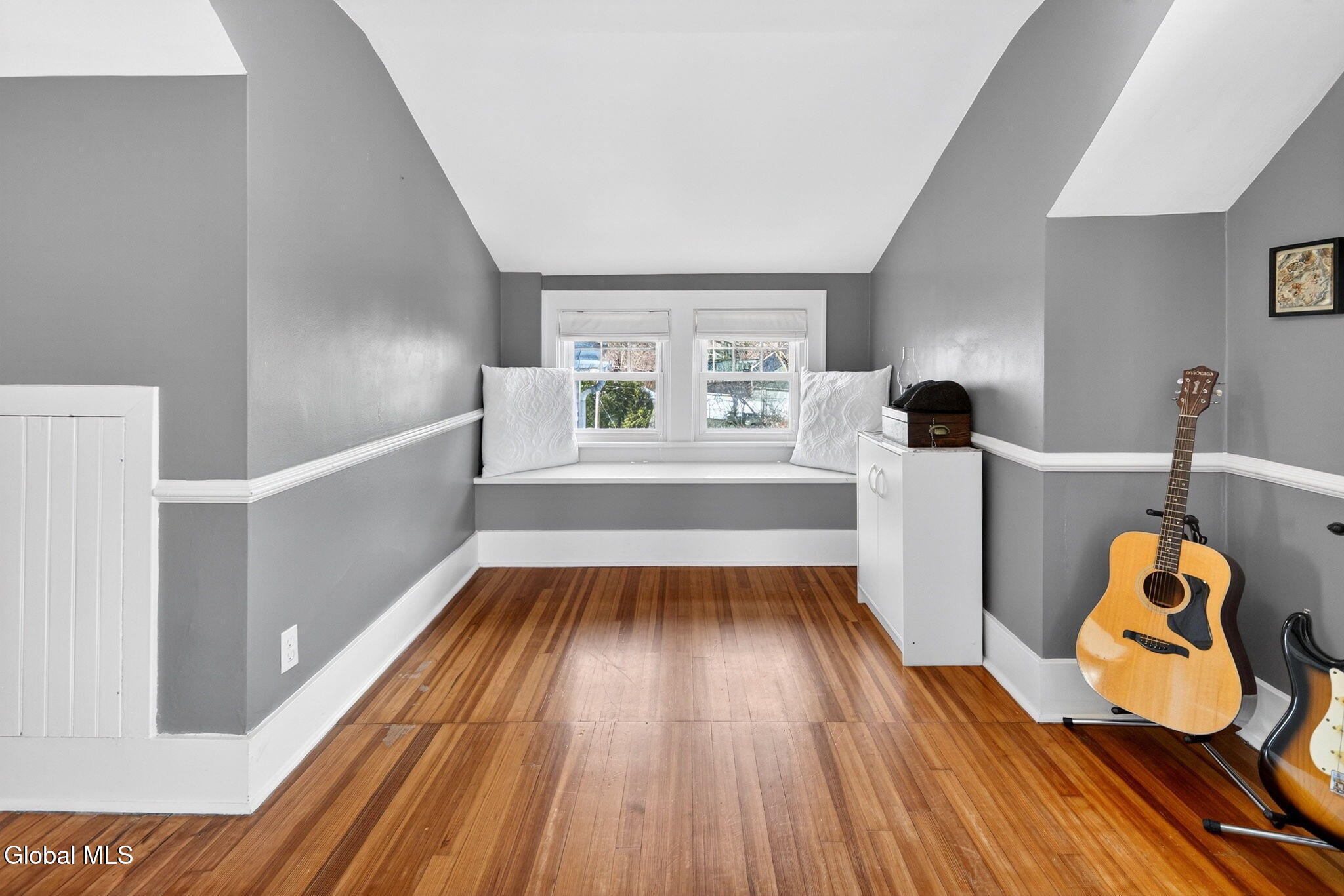 15 Irving Road Scotia, NY 12302 - Photo 19 of 27 2nd view bedroom 3