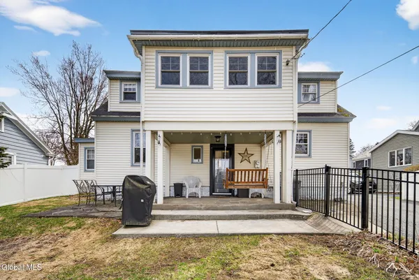 $300,000 | 15 Irving Road, Scotia, NY 12302