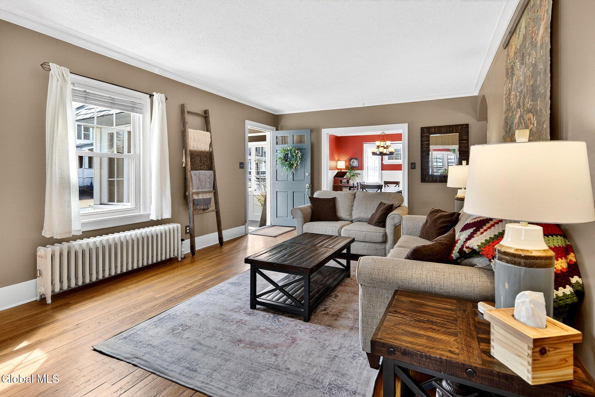 15 Irving Road Scotia, NY 12302 - Photo 3 of 27 Living room